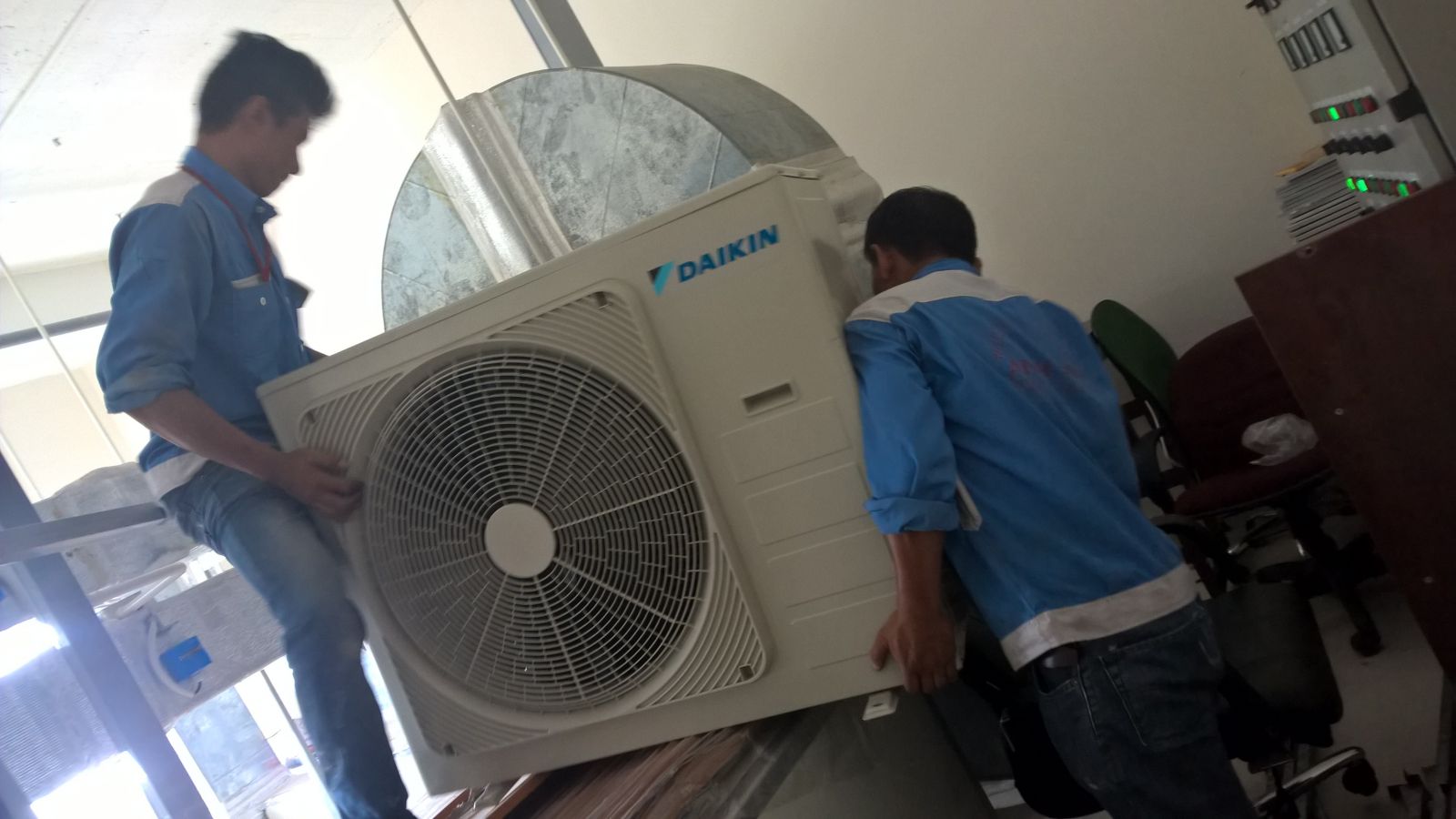 lắp đặt máy lạnh công nghiệp ở TpHCM